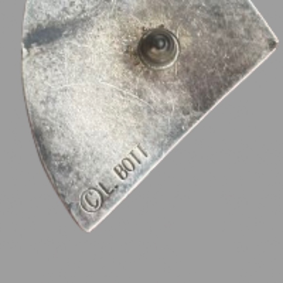 Vintage L Bott Pierced Stud Earrings Signed Dark Blue Teal Enamel Silver Toned - Picture 5 of 5